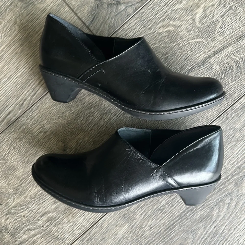 Dansko shoes, Baylee black leather slip on comfort loafer size 38